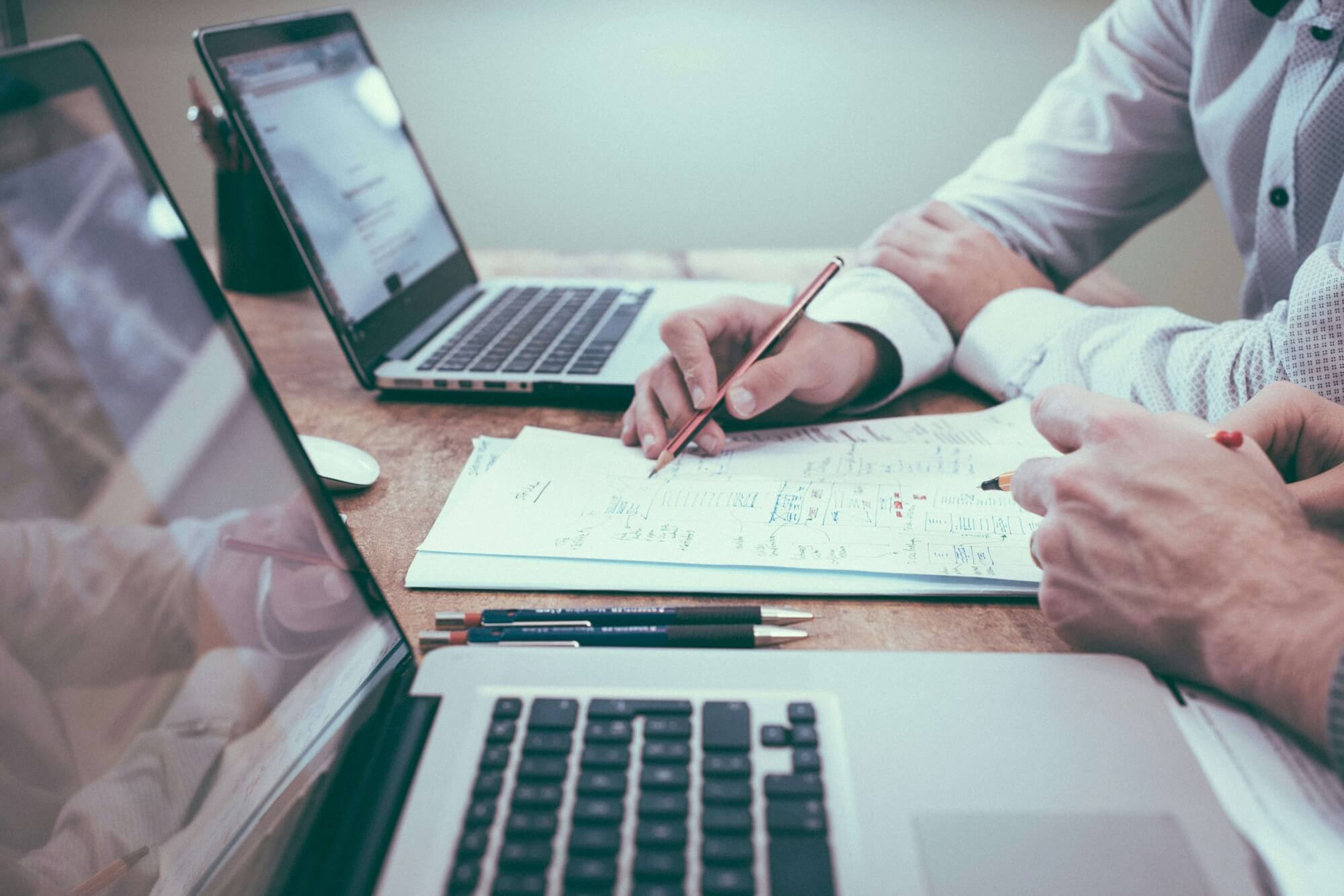 How to Find the Right Startup Idea: A Step-by-Step Guide